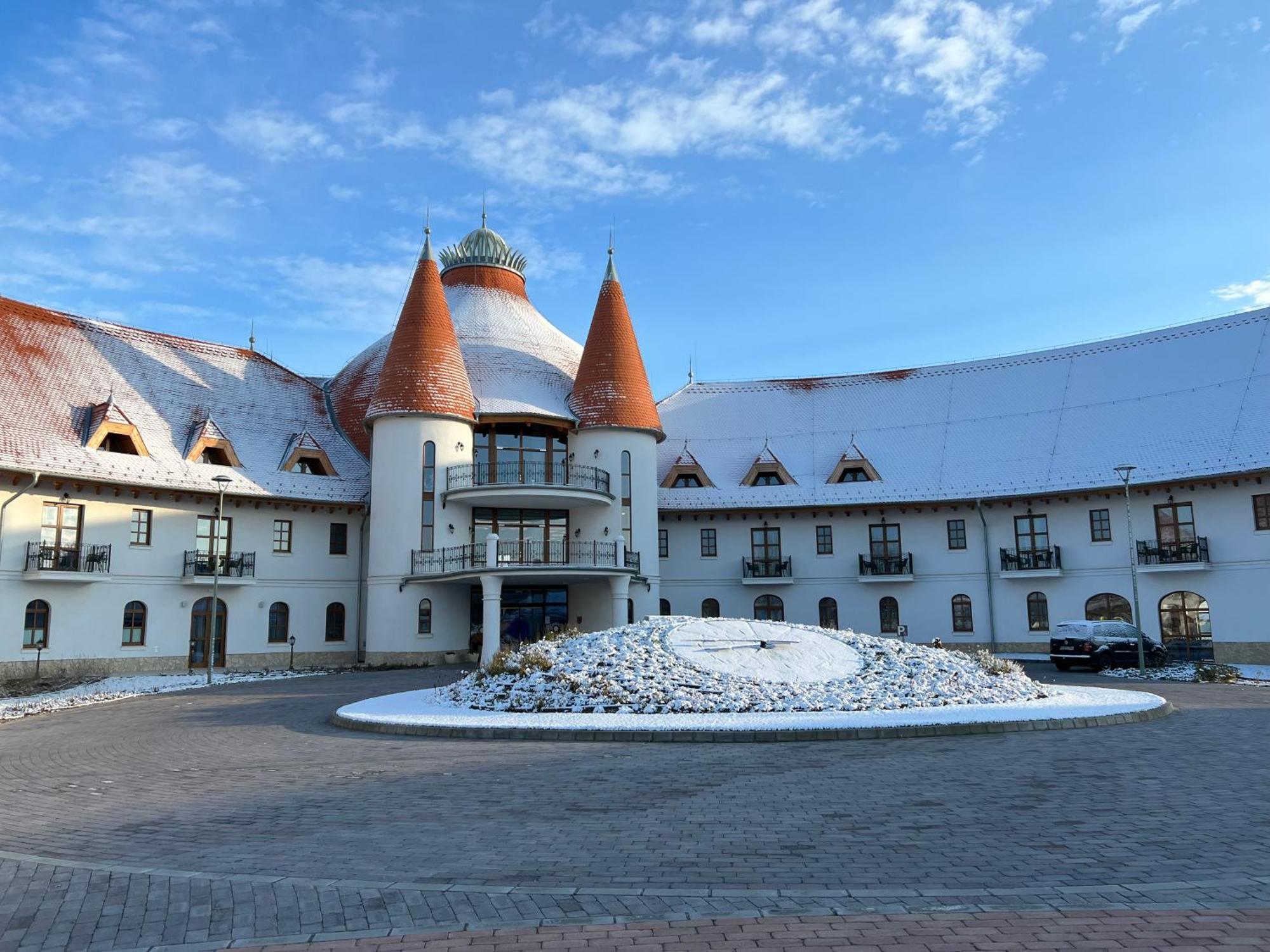 Hungarikum Hotel Lakitelek Exterior photo